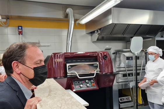 L'assessore Vettorato: Formazione altamente qualificata sul territorio valore aggiunto importante per i nuovi pizzaioli che entreranno nel mercato del lavoro locale (Foto: ASP)