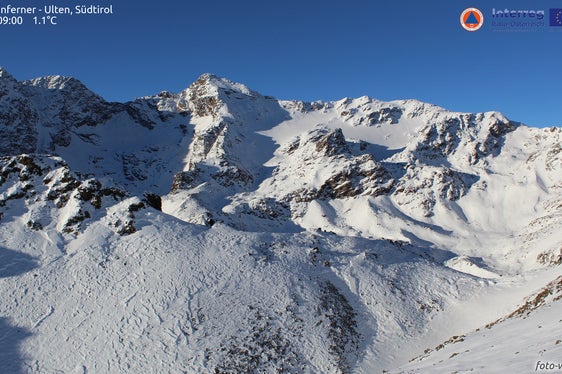 Das Interreg-Projekt Glacier Inventory South Tyrol-Tyrol GLISTT wird von der Europäischen Kommission als einer der Pioniere im Klimaschutz angesehen. Im Bild eine Momentaufnahme der Webcam auf dem Weißbrunnferner im Ultental von heute (Quelle: Website Interreg-Projekt GLISTT)