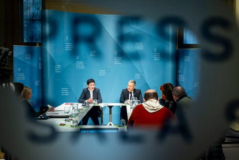 #1 anno di Giunta provinciale: per l'occasione, gli assessori Ulli Mair e Peter Brunner hanno incontrato i media e tracciato un bilancio dell'anno trascorso dando uno sguardo agli obiettivi futuri (Foto: USP/Fabio Brucculeri)