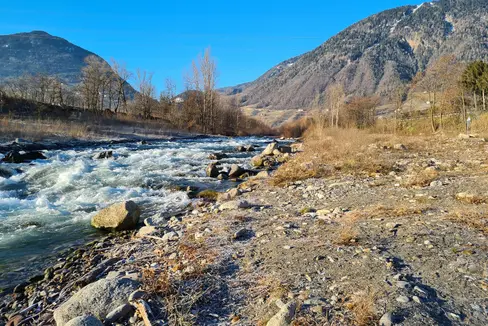 Das Landesamt für Wildbachverbauung Süd arbeitet an der Strukturverbesserung der Falschauer in Lana. (Foto: LPA/Landesamt für Wildbach- und Lawinenverbauung Süd)