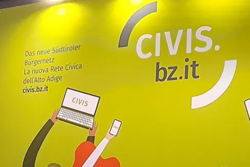 Accedere ai servizi pubblici online dovrebbe diventare sempre più parte della vita quotidiana di tutti. I cittadini hanno tempo fino al 30 giugno per compilare il questionario online sul loro gradimento del servizio myCIVIS (Foto: ASP)