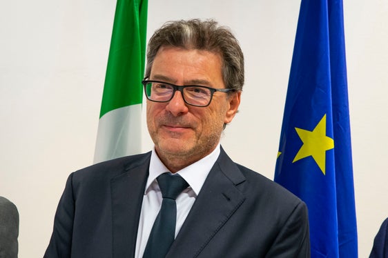 È stato firmato questa mattina (25 settembre) presso la Fondazione Edmund Mach di San Michele all’Adige dai presidenti delle Province di Bolzano e di Trento e dal ministro dell'economia e delle finanze, Giancarlo Giorgetti, un importante accordo in materia di finanza pubblica. Nella foto il ministro Giancarlo Giorgetti (Foto: ASP/Fabio Brucculeri)