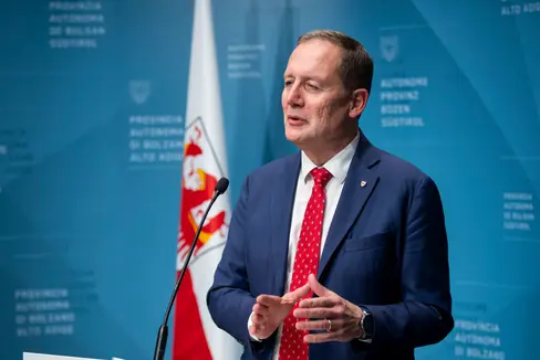 L'assessore al Patrimonio Massimo Bessone: Per far fronte al fabbisogno di posti letto per persone anziane vogliamo realizzare una nuova struttura residenziale che garantisca assistenza, cure e servizi adeguati a chi ne ha bisogno (Foto: ASP/Fabio Brucculeri)