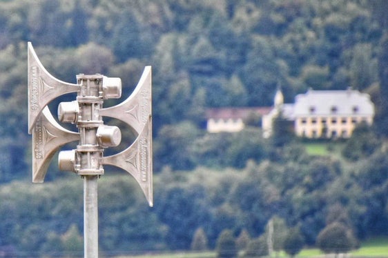La prova settimanale delle sirene del sabato viene sospesa per quattro settimane per evitare ulteriori traumi ai profughi ucraini (Foto: Associazione provinciale dei Vigili del fuoco/Diddi Osele)