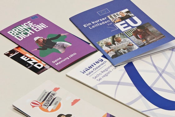 La Provincia autonoma di Bolzano intende promuovere l’Europa nei Comuni non solo attraverso materiale informativo, ma anche con iniziative congiunte. Per questo motivo, il 29 ottobre si è tenuto presso la Ripartizione Europa il primo incontro di rete dei referenti comunali all’UE. (Foto: USP/Ripartizione Europa)