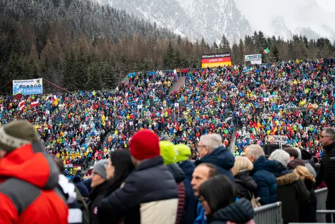 Damit olympische Infrastrukturen langfristig genutzt werden können, müssen Austragungsorte so genannte Legacy-Pläne erstellen. Dies ist auch für die Biathlonarena in Antholz der Fall. Die Landesregierung hat am 20. Mai dem Dokument zugestimmt. (Foto: LPA/Fabio Brucculeri)