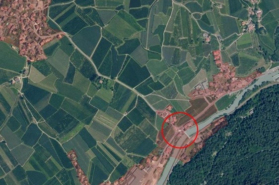 L'incrocio lungo la strada statale della Val Venosta, a Parcines, sarà risistemato e realizzata una rotatoria. Il Giunta provinciale ha avviato la procedura di modifica del Puc (Foto: ASP)
