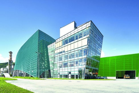 La Provincia metterà a disposizione del Comune di Bolzano 8,5 milioni di euro, derivanti dalla vendita di energia elettrica prodotta dal termovalorizzatore nel 2020. Oggi il via libera della Giunta (Foto: Alperia)