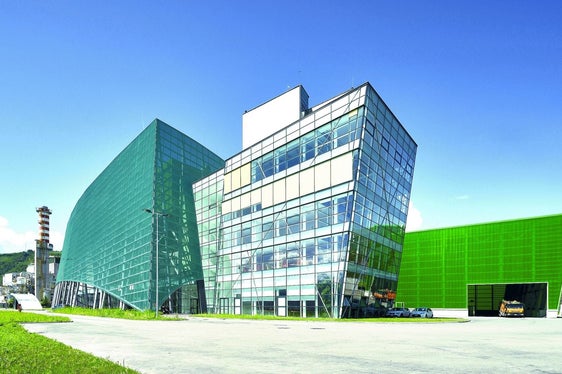 Das Land wird der Gemeinde Bozen 8,5 Millionen Euro aus den Erträgen der Müllverwertungsanlage Bozen für die Modernisierung des Krematoriums zur Verfügung stellen. (Foto: Alperia)