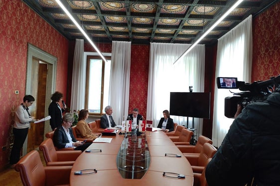 Abkommen für grenzüberschreitende gegenseitige Hilfeleistung: Pressekonferenz nach der Sitzung des Fachvorstandes für grenzüberschreitenden Zivil- und Katastrophenschutz in der Euregio (Foto: LPA/Euregio)
