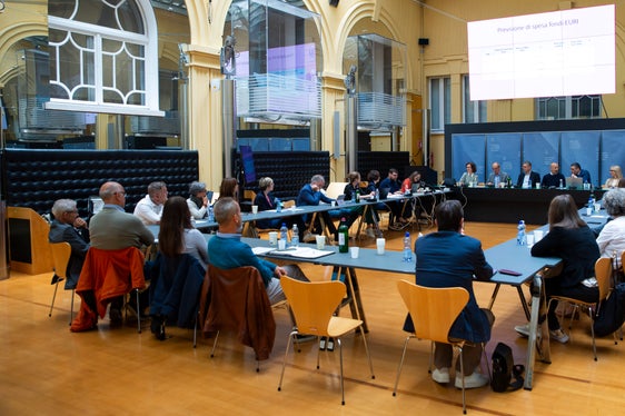 Viele Projekte umgesetzt: Südtirol ist auf einem guten Punkt, die Projekte, die mit den Geldern aus dem ELER-Fonds innerhalb 2025 umgesetzt werden müssen, auch wirklich umzusetzen. Das hat der ELER-Begleitausschuss heute (13. Juni) bei seiner jährlichen Sitzung in Bozen festgestellt. (Foto: LPA/Fabio Brucculeri)