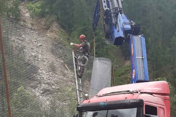 Il sistema di monitoraggio e gli altri lavori effettuati in questi giorni hanno già permesso di migliorare la sicurezza della circolazione. (Foto: Servizio strade)