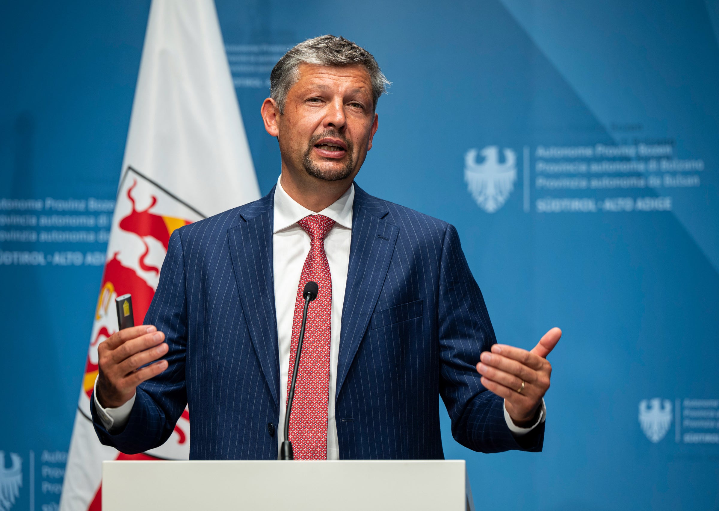 Rinnovare la flotta significa ridurre le emissioni, ma anche offrire alle persone mezzi più efficienti, confortevoli e adatti alle diverse esigenze del territorio. L’obiettivo è accompagnare la transizione con soluzioni tecnologiche affidabili e infrastrutture adeguate, costruendo oggi il trasporto pubblico di domani”, sottolinea l'assessore provinciale alla Mobilità, Daniel Alfreider. (Foto: USP/Fabio Brucculeri)