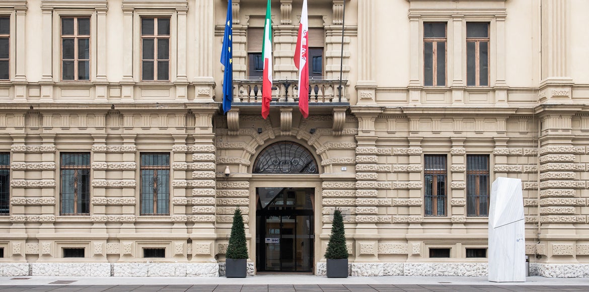 Im Landhaus 1 in Bozen haben heute Experten und Expertinnen der Landesverwaltung und der Bozner Gemeindeverwaltung über den Fall Twenty und die Vorgehensweise nach dem Staatsratsurteil beraten. (Foto: LPA)