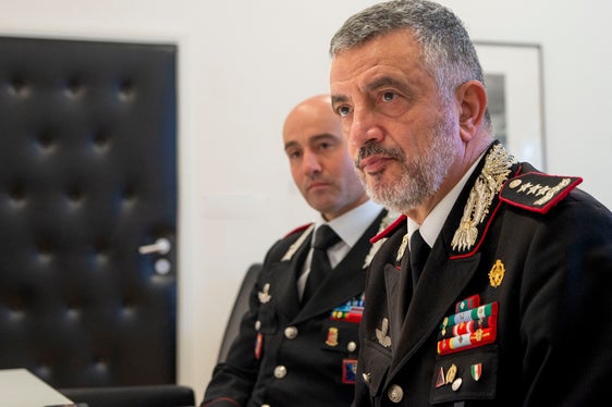 Für mehr Carabinieri-Präsenz in Südtirol sprach sich heute (11. Oktober) gegenüber dem Landeshauptmann der interregionale Carabinieri-Kommandant Stefanizzi aus. (Foto: LPA/Fabio Brucculeri)