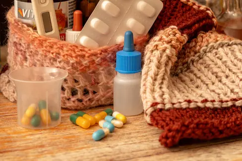 È sempre bene partire preparati: ciò include anche una farmacia da viaggio ben fornita e una scorta sufficiente di medicinali, che potrebbero rivelarsi utili in caso di necessità. (Foto: Pexels - L'immagine può essere utilizzata solo in relazione al presente comunicato stampa.)