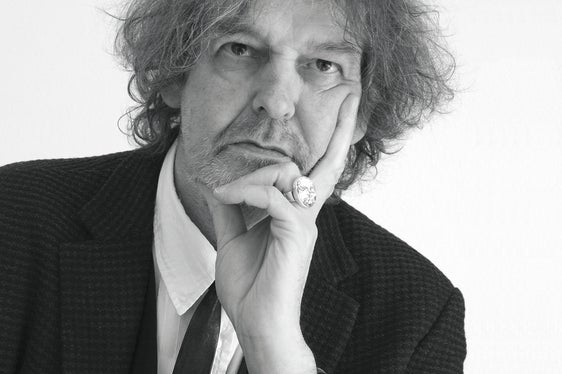 In Prantner oder Die Erfindung der Vergangenheit, Joseph Oberhollenzer ci guiderà invece attraverso l'immaginario paese altoatesino di Aibeln (Foto: Lois Steger)