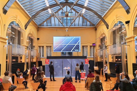 Die Abschlussveranstaltung der Sommerleseaktion 2021 im Palais Widmann in Bozen (Foto: LPA)