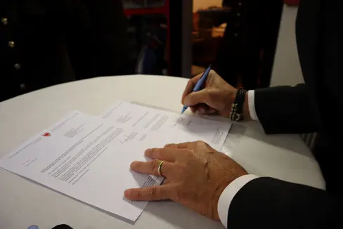 Auf dem Gelände der „Mercanti“-Kaserne in St. Michael in der Gemeinde Eppan entsteht ein neues Zivilschutzzentrum. (Foto: LPA/Noemi Prinoth)