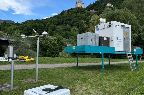 Strumenti di misurazione dell'Istituto di Tecnologia di Karlsruhe KIT per rilevare i flussi a Colma. (Foto: LPA/Karlsruher Institut für Technologie KIT/Andreas Wieser)