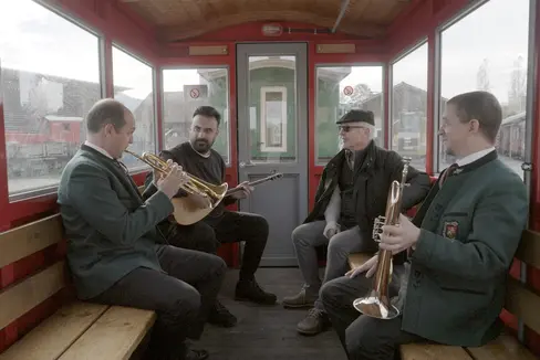 Il video percorso sarà esposto al Museo delle Donne di Merano, al Centro Ca' Mon, al Museo Etnografico di San Michele all'Adige, al Museo Retico di Coira, al Museo di Salisburgo, al Tiroler Volkskunstmuseum di Innsbruck e al Museo del Vorarlberg di Bregenz. (Foto: Arge-Alp)