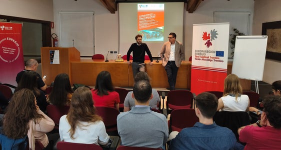 Al centro della prima tappa dell'Accademia dell'Euregio, tenutasi a Rovereto, la storia dei gruppi linguistici e della loro convivenza all'interno dell'Euregio. (Foto: Fondazione Trentina Alcide De Gasperi)