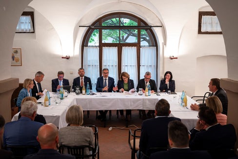 La recente seduta della Giunta provinciale con le sindache e i sindaci della Comunità comprensoriale Oltradige-Bassa Atesina (nella foto) si è tenuta il 5 maggio. Martedì prossimo, il 19 maggio, si terrà invece la seduta con la Comunità comprensoriale Salto-Sciliar (Foto: USP/Fabio Brucculeri)