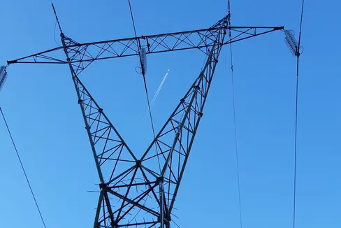 Lo Statuto di Autonomia prevede che i concessionari di grandi derivazioni a scopo idroelettrico forniscano gratuitamente una certa quantità di energia elettrica. La Giunta ha ora deciso le quote che la Provincia di Bolzano assegnerà per il triennio 2024-2026. (Foto: ASP/gst)