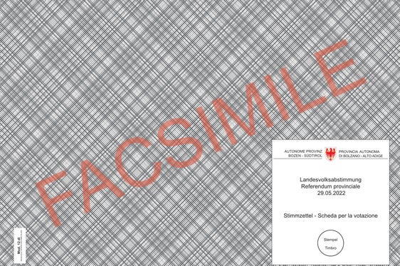 Außenansicht des Wahlzettels für die Landesvolksabstimmung am 29. Mai 2022 (Facsimile: Südtiroler Landtag)