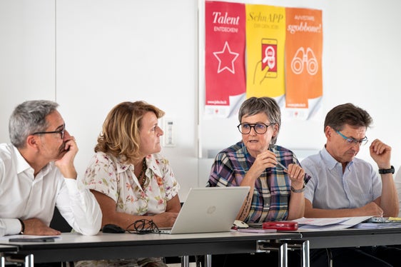 Landeshauptmann Arno Kompatscher, Landesrätin Rosmarie Pamer, Ressortdirektorin Michela Morandini und ASWE-Direktor Eugenio Bizzotto berichteten darüber, wie die Arbeitsgespräche mit NISF/INPS laufen. (Foto: LPA/Fabio Brucculeri)