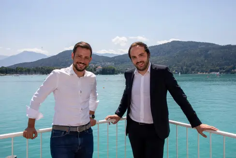 L'assessore regionale Schuschnig (a sinistra) e Achammer vogliono coordinare più da vicino le aree economiche della Carinzia e dell'Alto Adige. (Foto: Regione della Carinzia / Florian Taltavull)