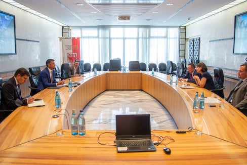 La delegazione della Renania-Palatinato a colloquio con l'assessore Daniel Alfreider (Foto: ASP/F. Brucculeri)