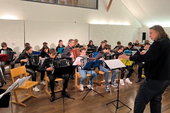 Konzentriertes Proben vor dem Auftritt im Lanserhaus in Eppan (Foto: LPA)
