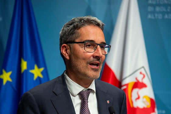 Domenica 21 maggio a Campo Tures saranno eletti il sindaco e il Consiglio comunale. Il presidente Kompatscher invita gli aventi diritto a votare (Foto: ASP/Fabio Brucculeri)