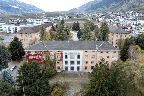 Das Gelände der Kaserne Druso in Schlanders (Foto: Tiberio Sorvillo)