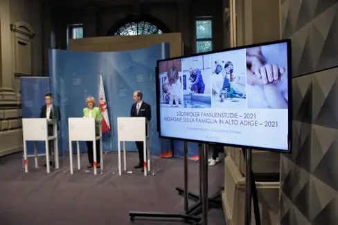 È stato presentato oggi il secondo studio sulle famiglie altoatesine (Foto: ASP/Greta Stuefer)