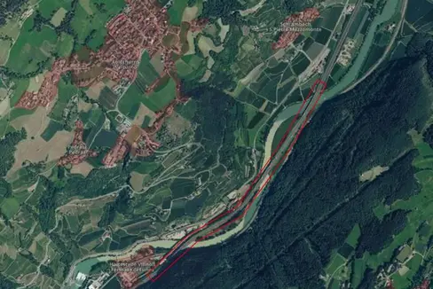 Längs der Südspur der Brennerautobahn, im Abschnitt zwischen Schrambach und Villnöss, soll eine Lärmschutzwand von 1,6 Kilometern Länge entstehen. (Foto: LPA)