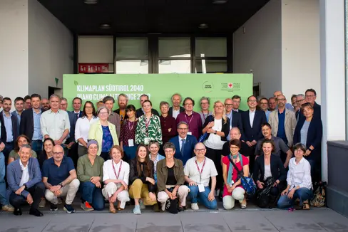Abschlusstreffen in der Messe Bozen: Das Stakeholder Forum Klima hat die im Jänner aufgenommene Arbeit vorerst abgeschlossen. (Foto: LPA/Fabio Brucculeri)