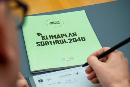 Eine Etappe auf dem Weg zum Klimaplan Südtirol 2040 war im April das sogenannte Stakeholder Forum in Bozen. (Archivfoto: LPA/Fabio Brucculeri)