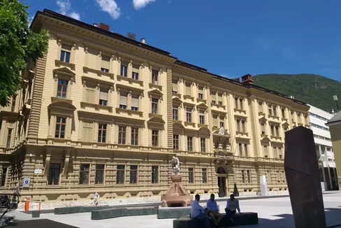 Gli uffici della Provincia rimarranno chiusi venerdì 18 aprile, lunedì 21 aprile, giovedì 1° maggio e venerdì 2 maggio. (Foto: USP)