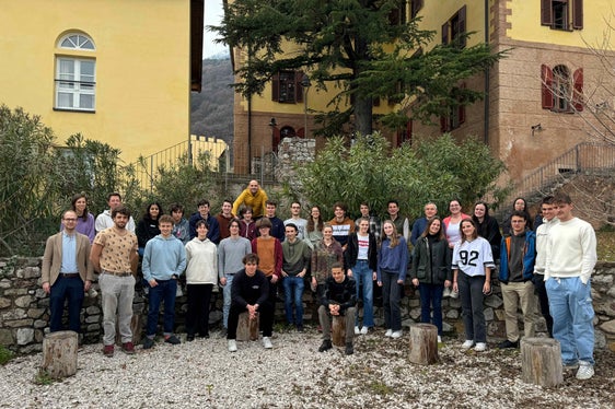25 studenti delle scuole secondarie hanno partecipato quest'anno alla 27ª Settimana della modellizzazione matematica all'Accademia di formazione continua di Castel Rechtenthal. (Foto: ASP/Christof Wiedmair)