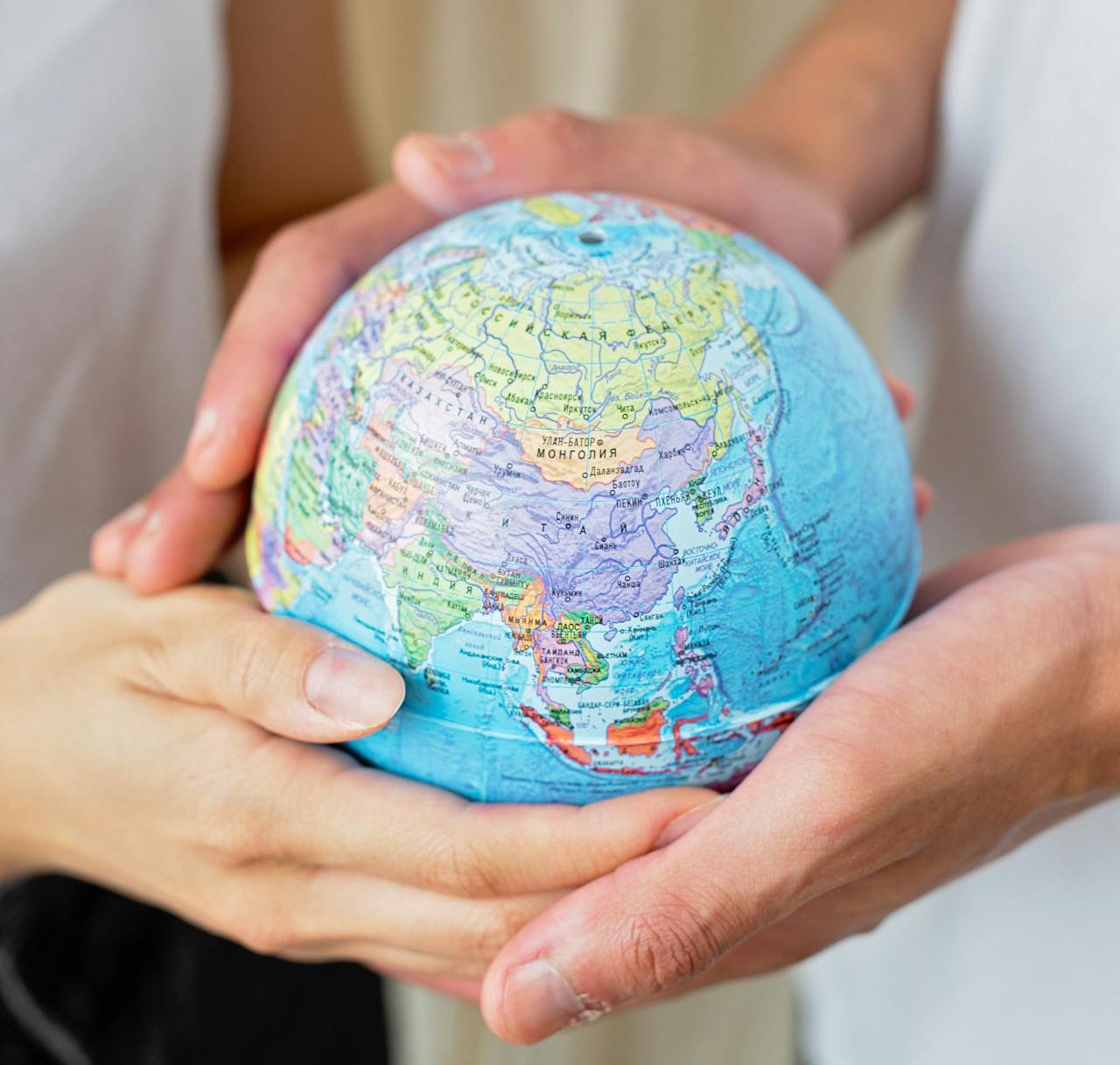 La Provincia di Bolzano sostiene progetti di sensibilizzazione e apprendimento globale realizzati in Alto Adige. (Foto: USP/Pexels. La foto può essere utilizzata solo in relazione a questo comunicato stampa).