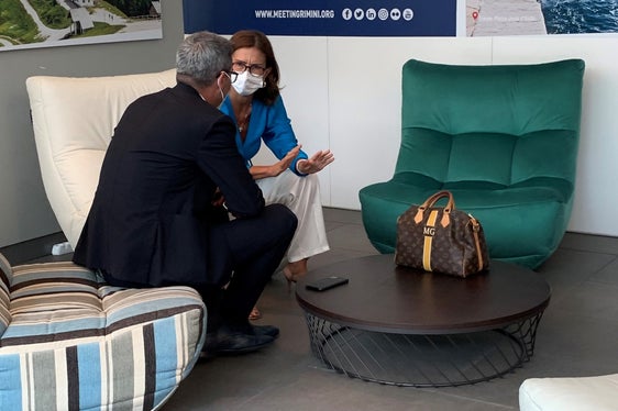 Landeshauptmann Kompatscher im Gespräch mit Ministerin Gelmini (Foto: LPA/Elisa Gentile)