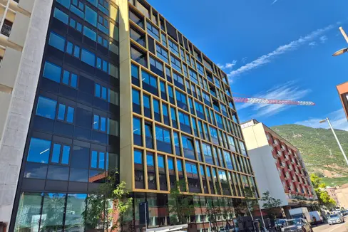 La Provincia Autonoma di Bolzano ha già avviato le operazioni di trasloco nella nuova sede presso il Waltherpark, in via Garibaldi 20 a Bolzano. I locali ospiteranno Dipartimento Europa, Lavoro e Personale; Ripartizione Sviluppo economico; Ufficio Innovazione e tecnologia; Ripartizione Innovazione, Ricerca, Università e Musei; Servizio esami di bi- e trilinguismo. (Foto: USP/Gianluca Crocco)