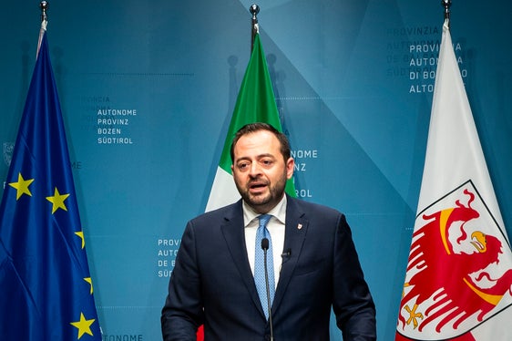 Il vicepresidente e assessore all’Istruzione italiana e formazione professionale, Cultura italiana e Sviluppo economico Marco Galateo ha illustrato oggi una panoramica delle attività svolte nel corso di 800 incontri dall'inizio del suo mandato politico. (Foto: ASP/Fabio Brucculeri)