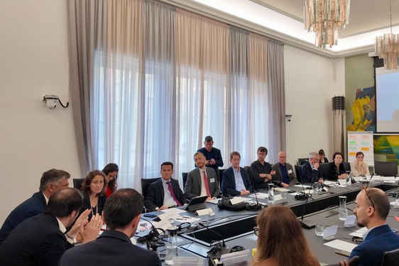 Nella sua riunione, la Consulta provinciale culturale ha discusso le proposte per lo sviluppo di linee guida strategiche per il lavoro culturale in Alto Adige. (Foto: USP/Dipartimento Istruzione, Formazione e Cultura ladina/Bruno Benedetto)