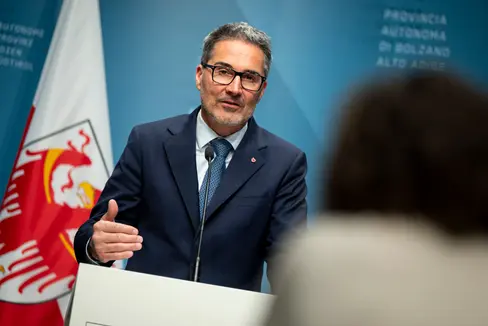 Landeshauptmann Arno Kompatscher stellte heute einen weiteren wichtigen Schritt vor, um das Land Südtirol digital resilienter zu machen, die Cyber-Sicherheits-Governance. (Foto: LPA/Fabio Brucculeri)
