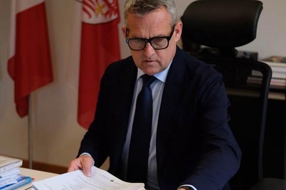 La realizzazione della nuova sede rappresenta un investimento fondamentale per migliorare la qualità e la tempestività dei servizi di soccorso e per valorizzare il ruolo imprescindibile della Croce Rossa, a beneficio dell’intera comunità, ha commentato l'assessore alle Opere pubbliche Christian Bianchi. (Foto: USP/Gianluca Crocco)