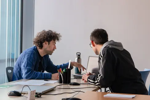 Il 23 giugno si celebra la Giornata internazionale del servizio pubblico. La ricorrenza ha lo scopo di informare sulle professioni nel settore pubblico e di sottolinearne l'importanza per la vita quotidiana e la società. Dei circa 12.400 dipendenti della Provincia, circa 2.700 lavorano nell'Amministrazione provinciale. (Foto: USP/Greta Stuefer)