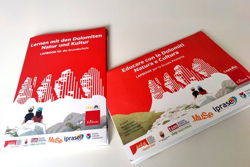 Il Lapbook è disponibile per le scuole primarie e secondarie dell'Alto Adige. (Foto: USP/Ripartizione Natura, paesaggio e sviluppo del territorio)